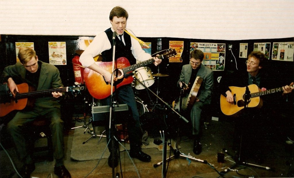 The Dumbwaiters playing live in Islington 1987